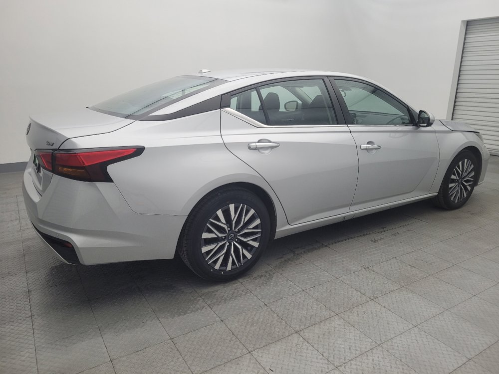 Used 2023 Nissan Altima 2.5 SV image 10
