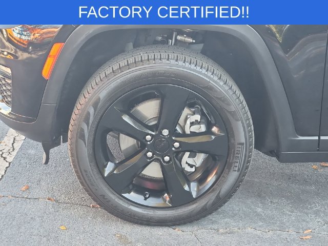 Certified 2024 Jeep Grand Cherokee L Limited w/ Black Appearance Package AWD/4WD image 10