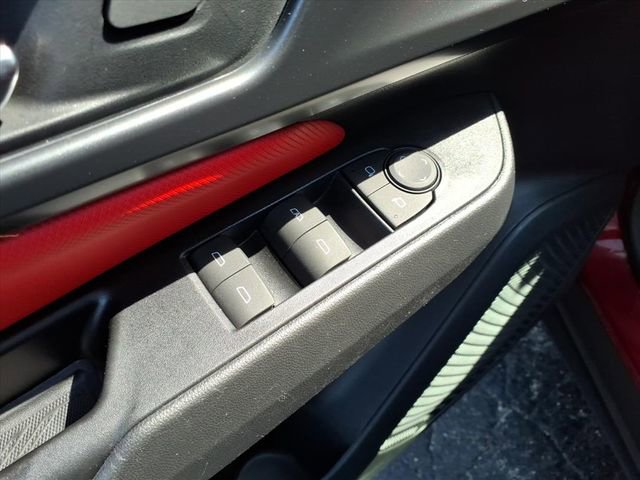 Used 2025 Chevrolet Equinox EV RS image 16