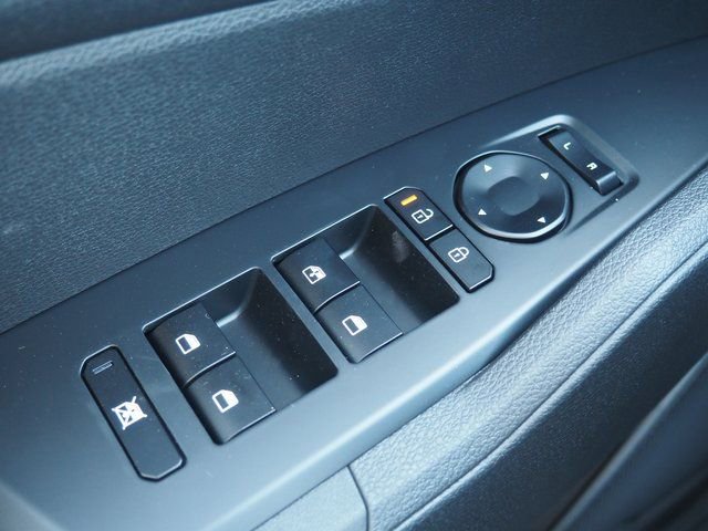 New 2026 Kia Sportage LX image 22