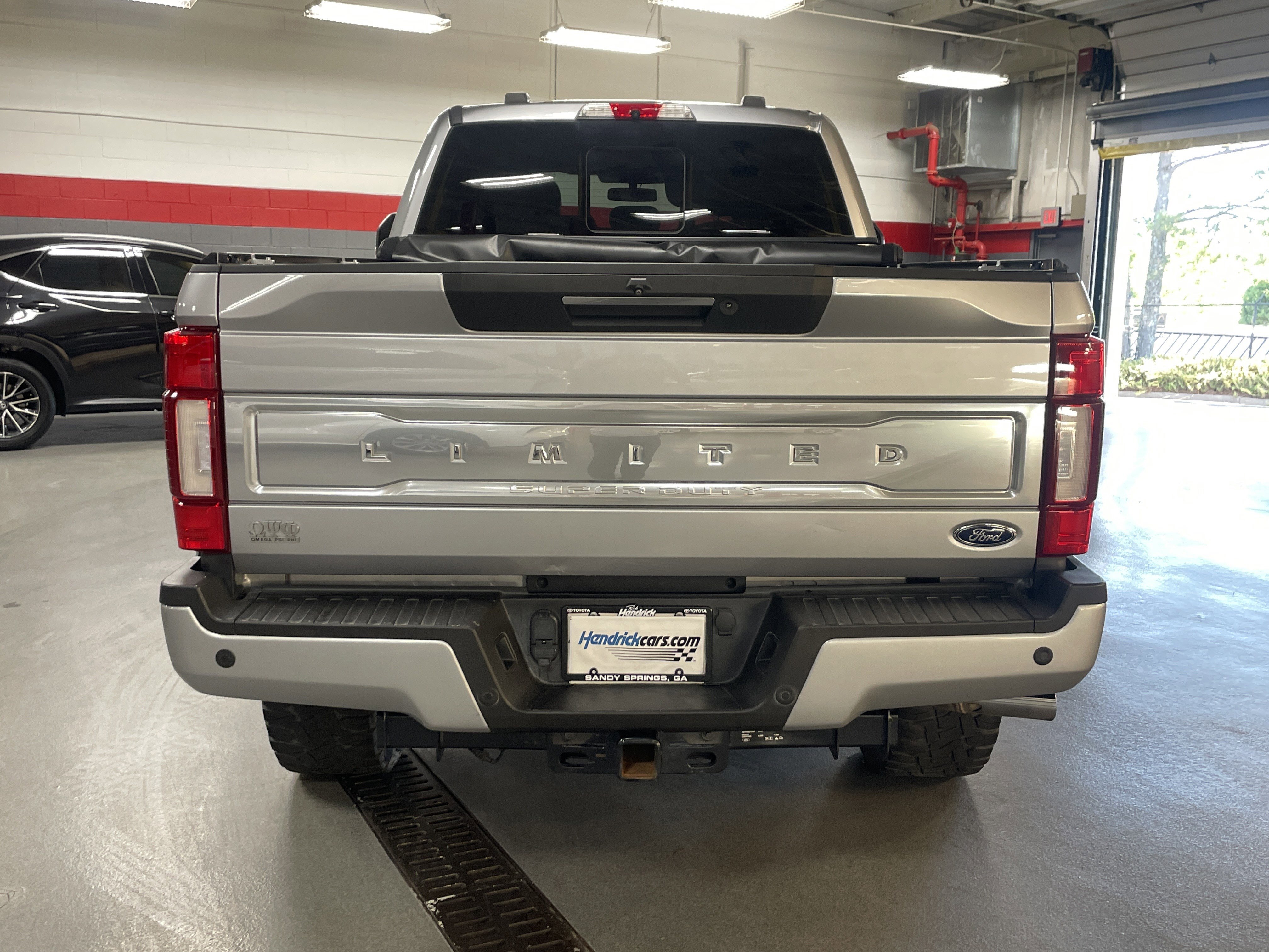 Used 2022 Ford F250 Limited w/ FX4 Off-Road Package image 9