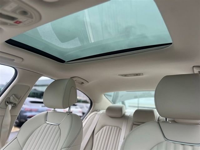 Used 2026 Genesis G70 2.5T Prestige RWD image 23