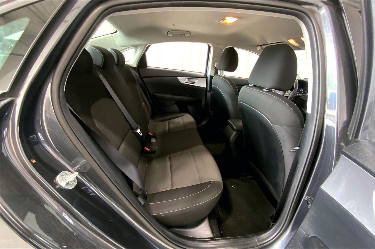 Used 2022 Kia Forte Sedan FWD image 24
