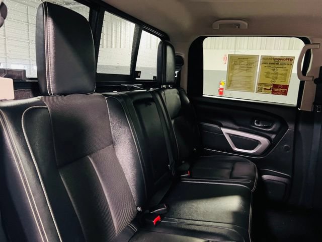 Used 2018 Nissan Titan PRO-4X w/ Pro-4x Convenience Package AWD/4WD image 30
