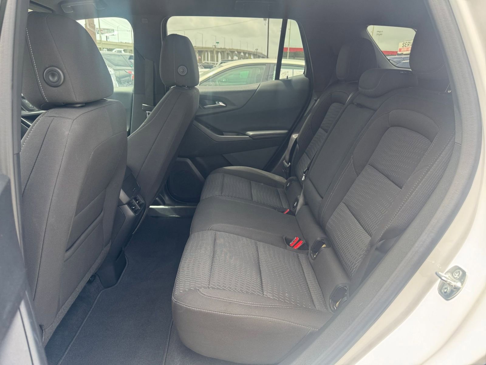 Used 2025 Chevrolet Equinox LT AWD/4WD image 20