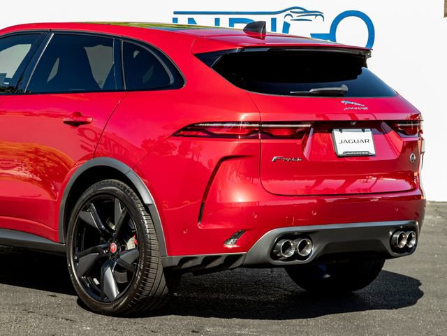Used 2022 Jaguar F-PACE SVR AWD/4WD image 10