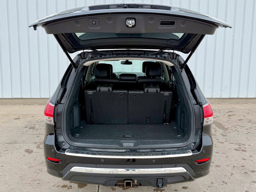 Used 2014 Nissan Pathfinder Platinum w/ Platinum Premium Package image 16