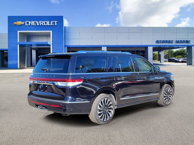 Used 2022 Lincoln Navigator L Black Label image 4