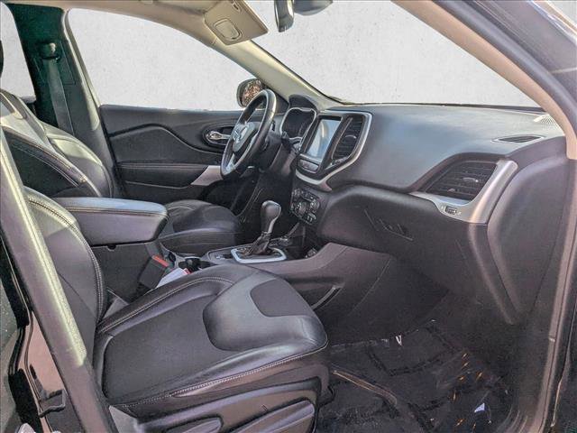 Used 2018 Jeep Cherokee Latitude Plus w/ Cold Weather Group image 21