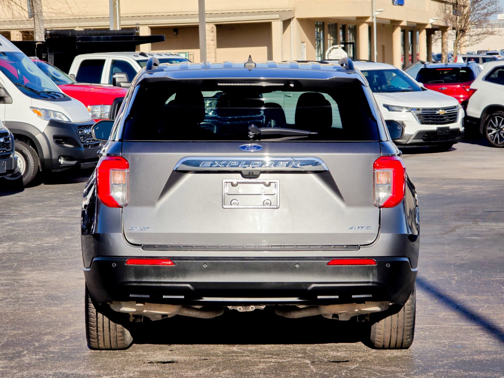 Used 2023 Ford Explorer XLT image 18