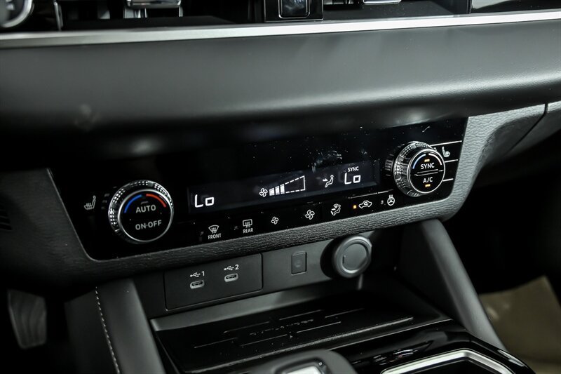 New 2026 Mitsubishi Outlander SE FWD image 23