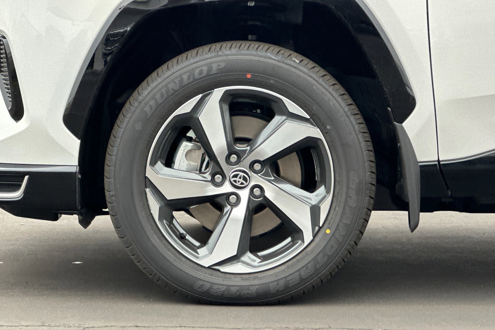 Certified 2025 Toyota RAV4 SE image 26