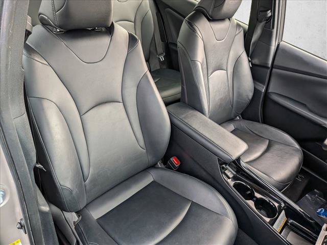 Used 2017 Toyota Prius Prime Advanced w/ Preferred Accessory Package FWD image 18
