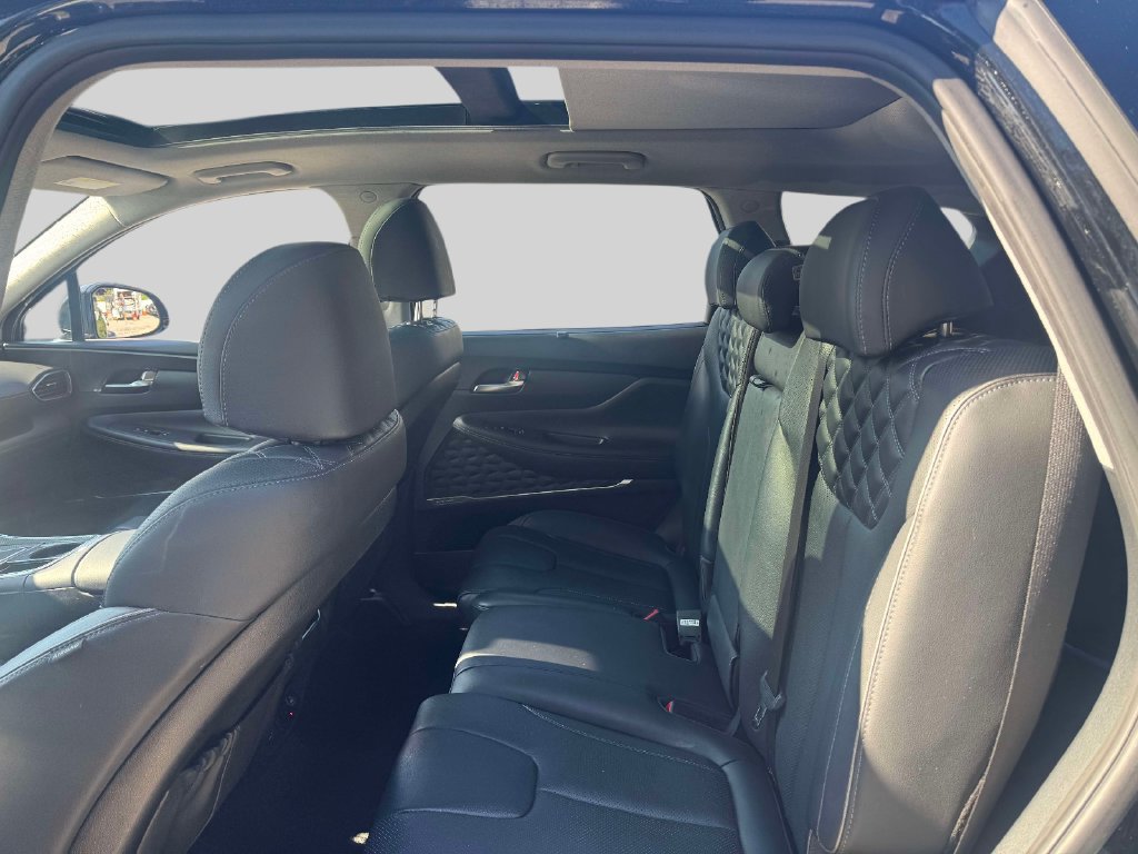 Used 2022 Hyundai Santa Fe Limited AWD/4WD image 11