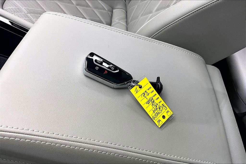 Used 2024 Volkswagen Atlas SEL Premium R-Line image 13