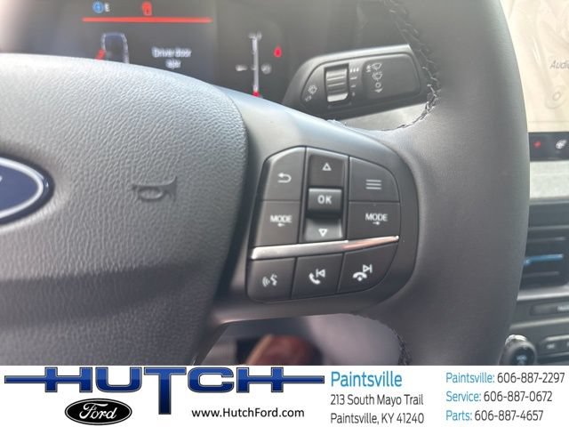 New 2025 Ford Maverick XLT w/ XLT Luxury Package FWD image 31