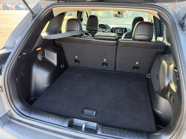Used 2021 Jeep Cherokee Latitude Lux w/ Sun & Sound Group FWD image 10