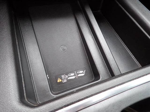 Used 2019 Chevrolet Silverado 1500 High Country w/ Technology Package image 20