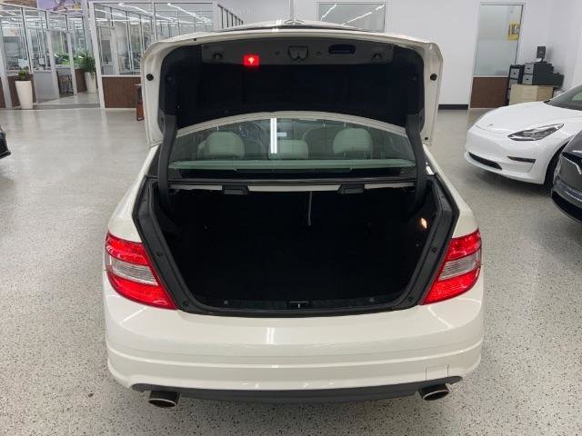 Used 2011 Mercedes-Benz C 300 Sedan image 33