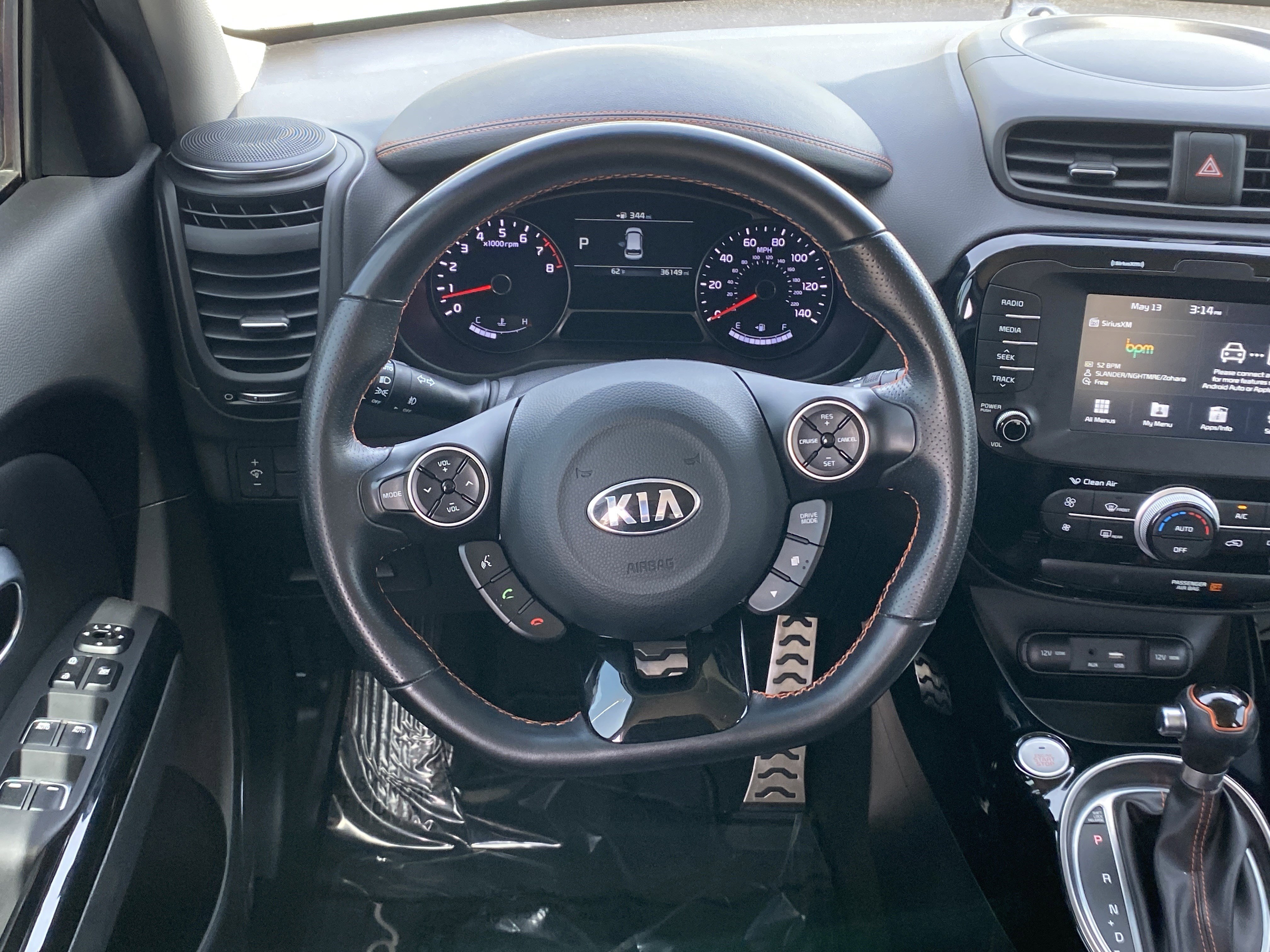 Used 2018 Kia Soul ! FWD image 10