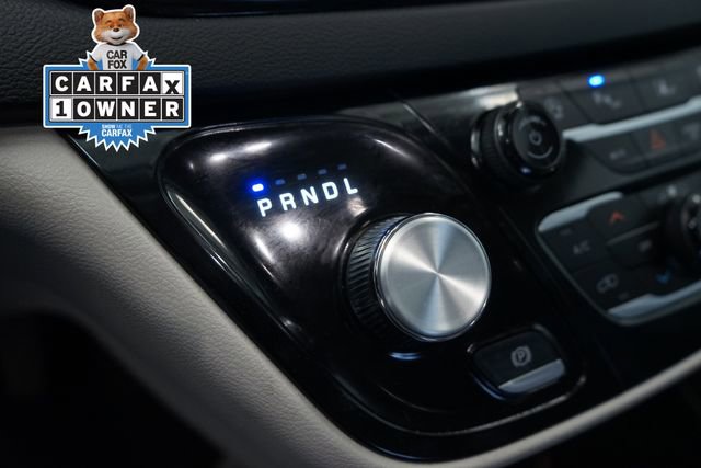 Used 2023 Chrysler Pacifica Touring-L image 25