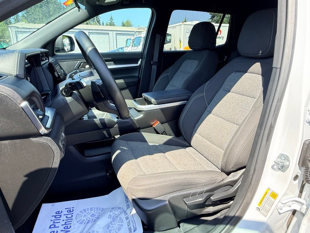 Used 2025 GMC Terrain Elevation AWD/4WD image 11