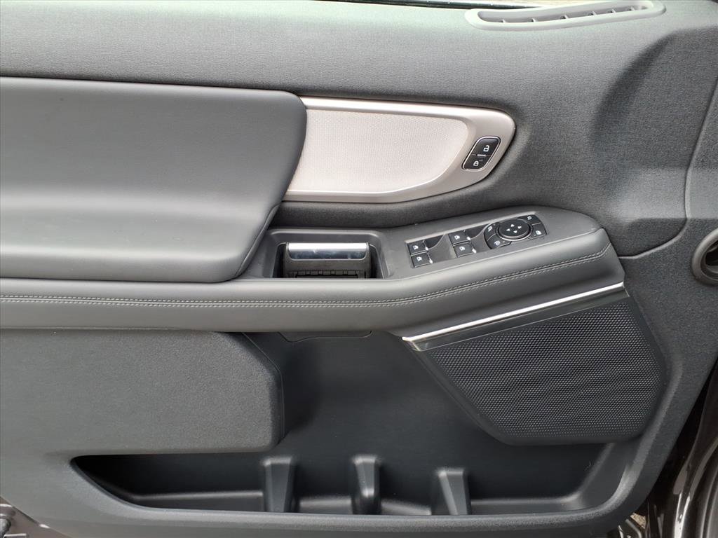 New 2026 Ford Expedition Active image 15