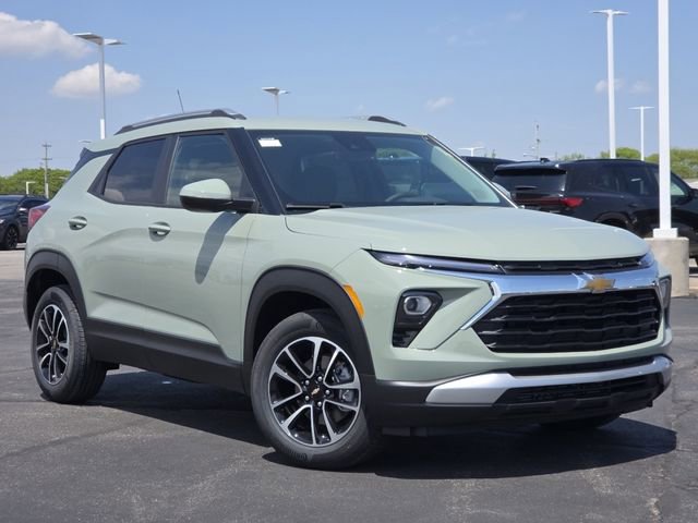 New 2026 Chevrolet TrailBlazer LT w/ Convenience Package FWD image 2
