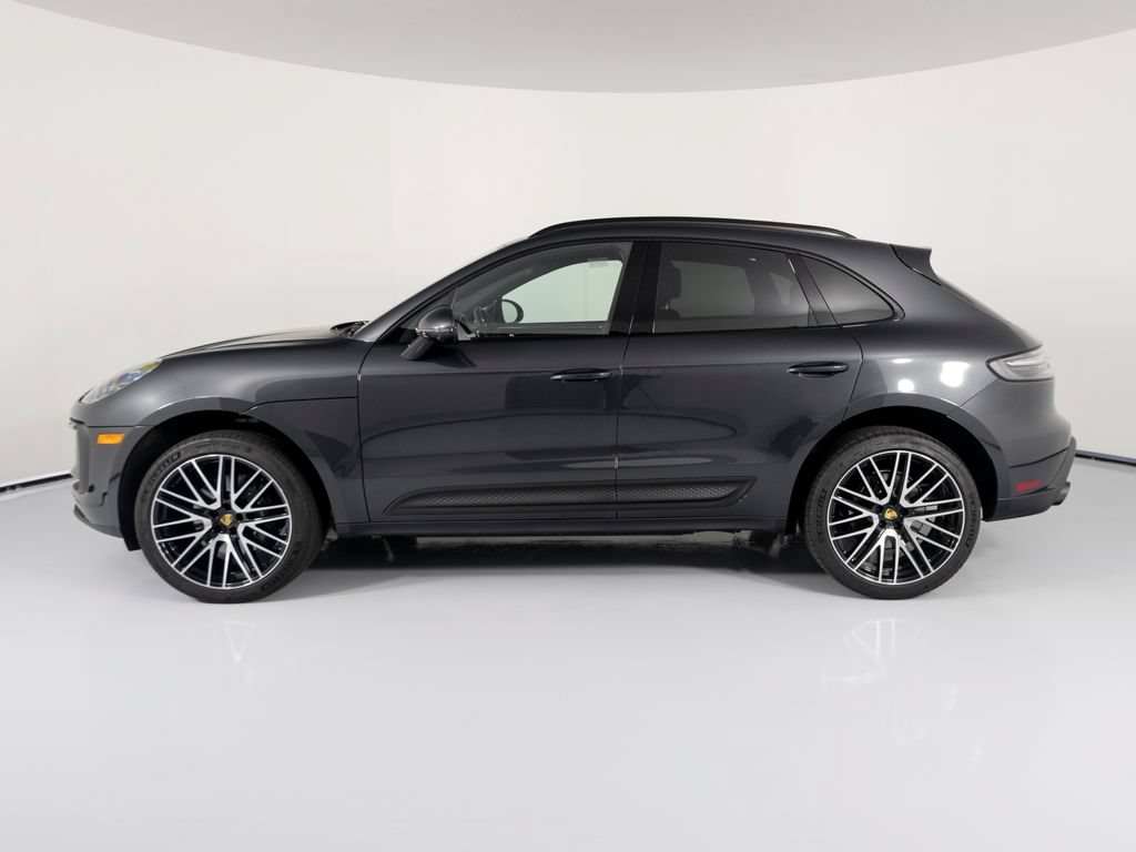 Certified 2026 Porsche Macan AWD/4WD image 2
