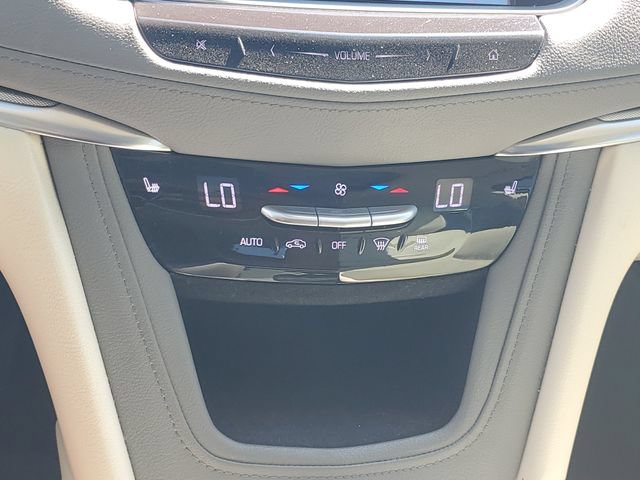 Certified 2018 Cadillac XT5 Luxury w/ Driver Awareness Package AWD/4WD image 27