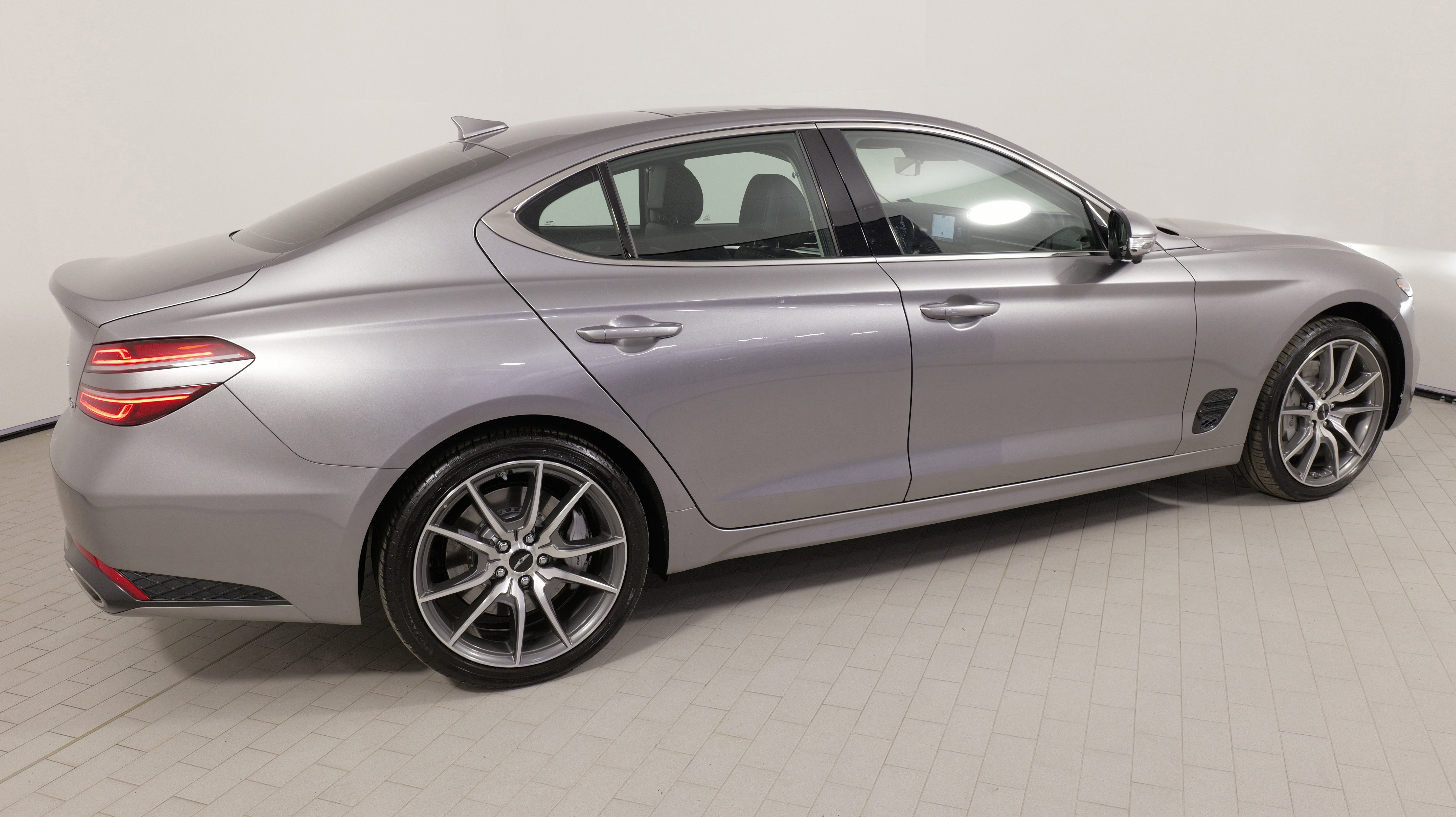 Used 2026 Genesis G70 2.5T Prestige image 8
