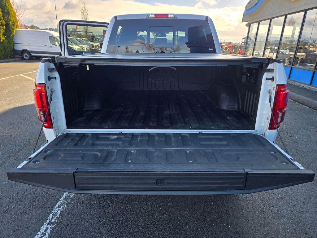 Used 2017 Ford F150 Lariat w/ Equipment Group 502A Luxury image 16