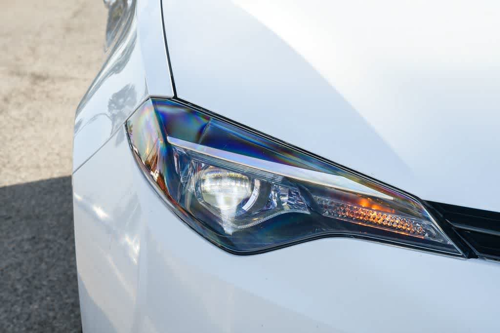 Used 2017 Toyota Corolla LE FWD image 4