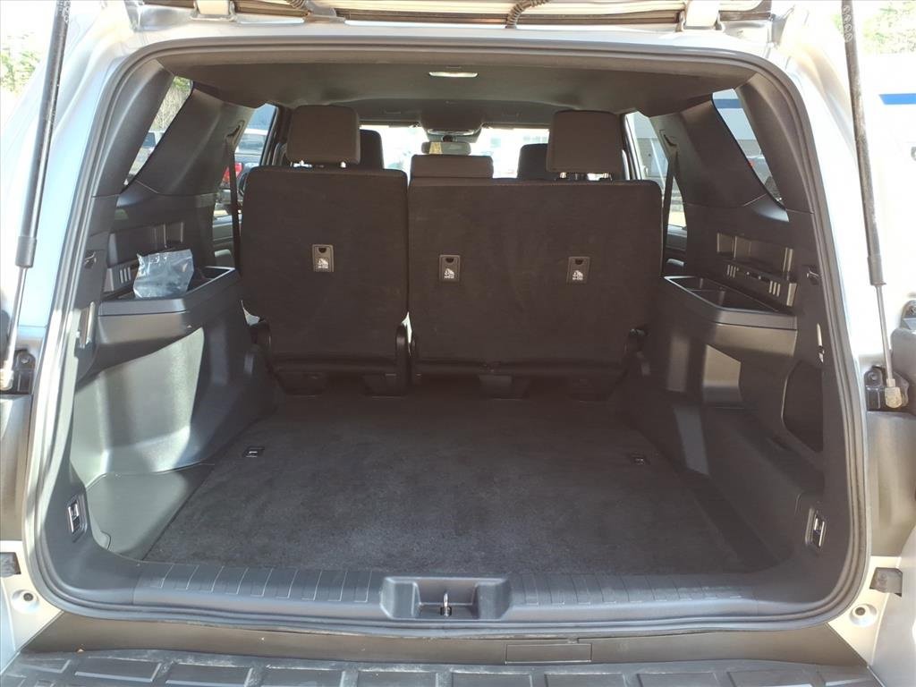 Used 2025 Toyota 4Runner SR5 image 9