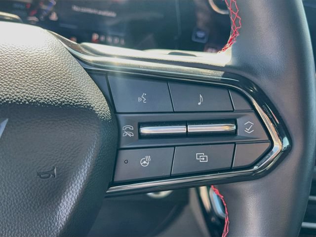 Used 2024 Chevrolet Traverse RS w/ LPO, Floor Liner Package AWD/4WD image 18