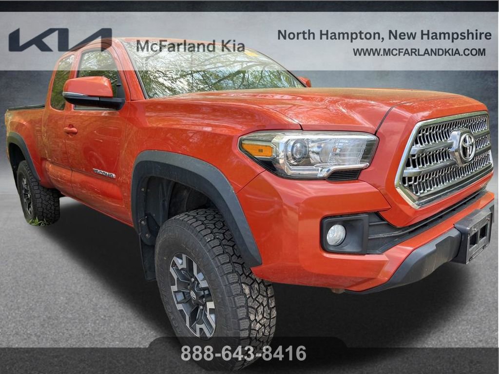 Used 2016 Toyota Tacoma TRD Off-Road w/ Premium & Technology Package AWD/4WD image 4