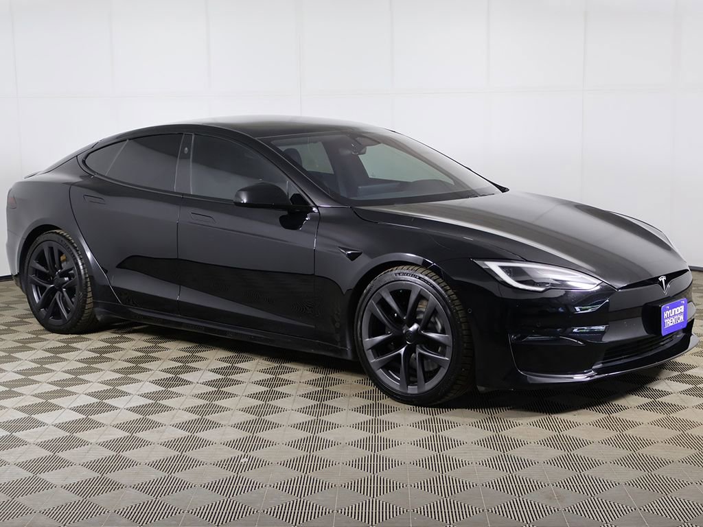 Used 2023 Tesla Model S Plaid AWD/4WD image 2