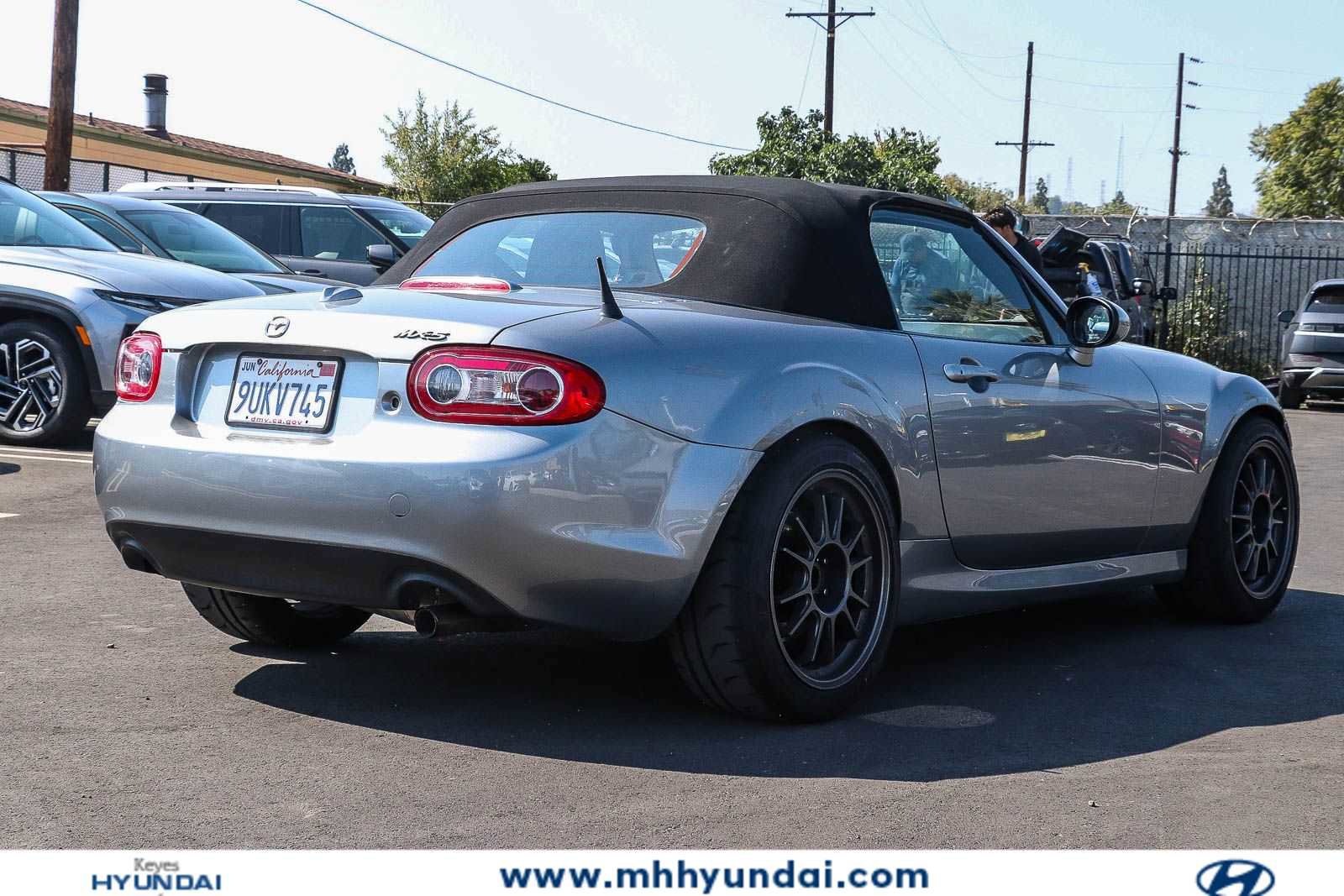Used 2015 MAZDA MX-5 Miata Grand Touring w/ Premium Package RWD image 4