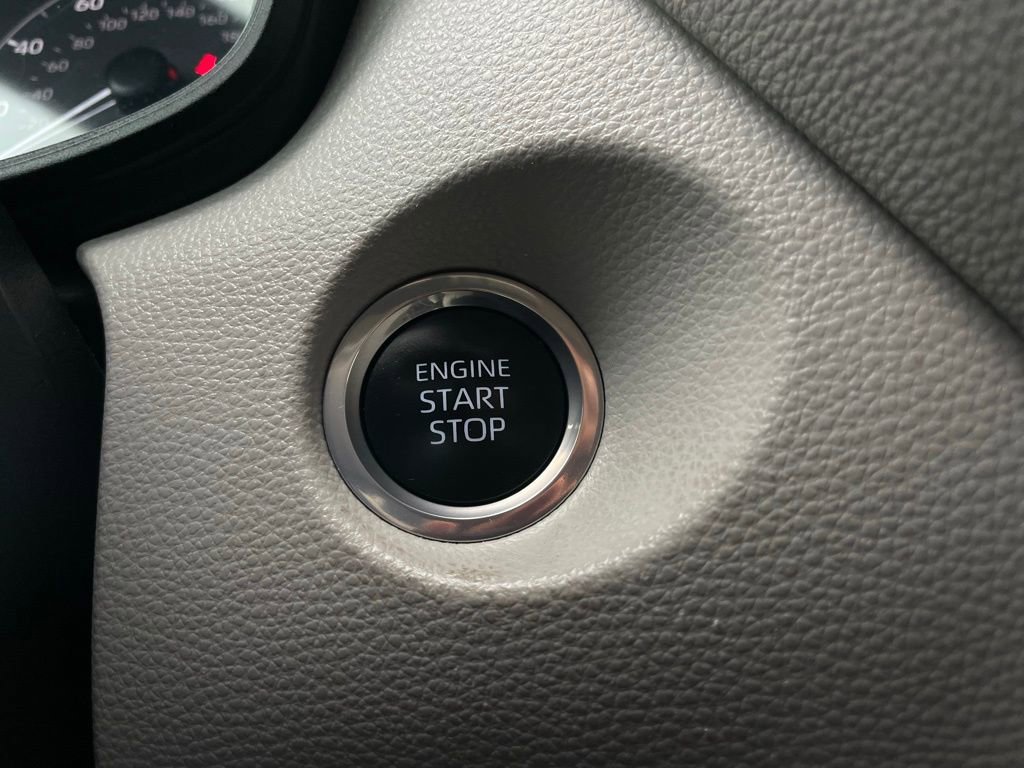 Used 2023 Toyota Corolla Cross LE FWD image 22