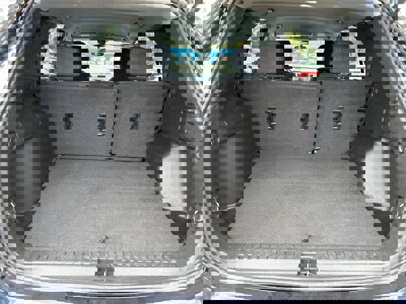 Used 2021 Chevrolet Equinox LT w/ Driver Convenience Package image 8