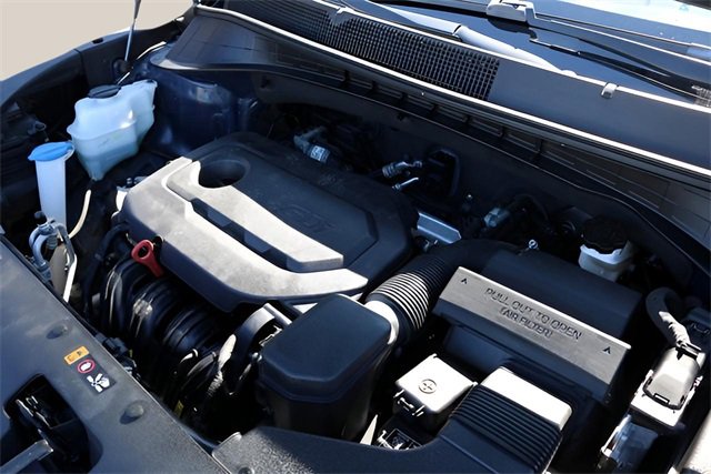 Used 2020 Kia Sorento LX image 9