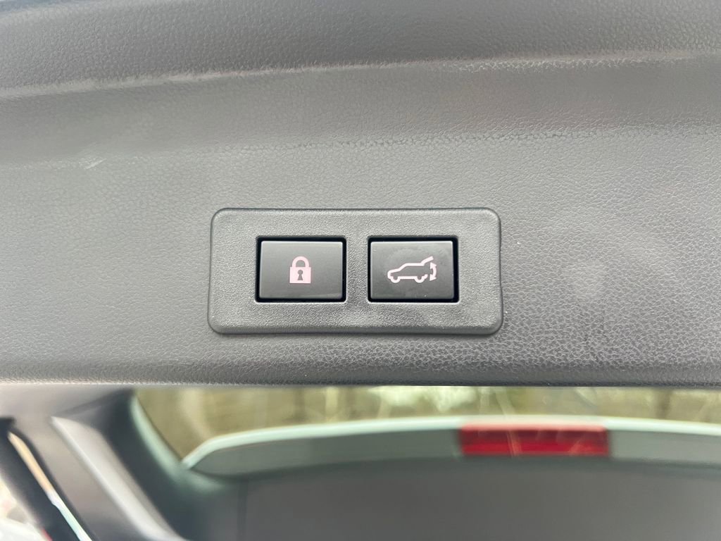 Certified 2025 Subaru Ascent Premium image 27