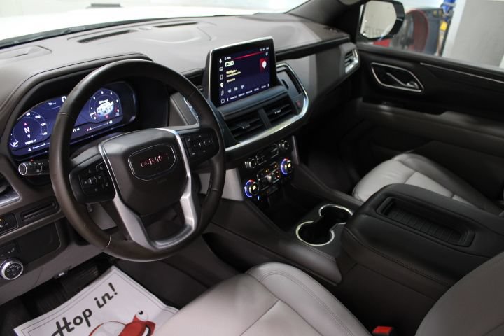 Used 2024 GMC Yukon SLT w/ SLT Luxury Package AWD/4WD image 44