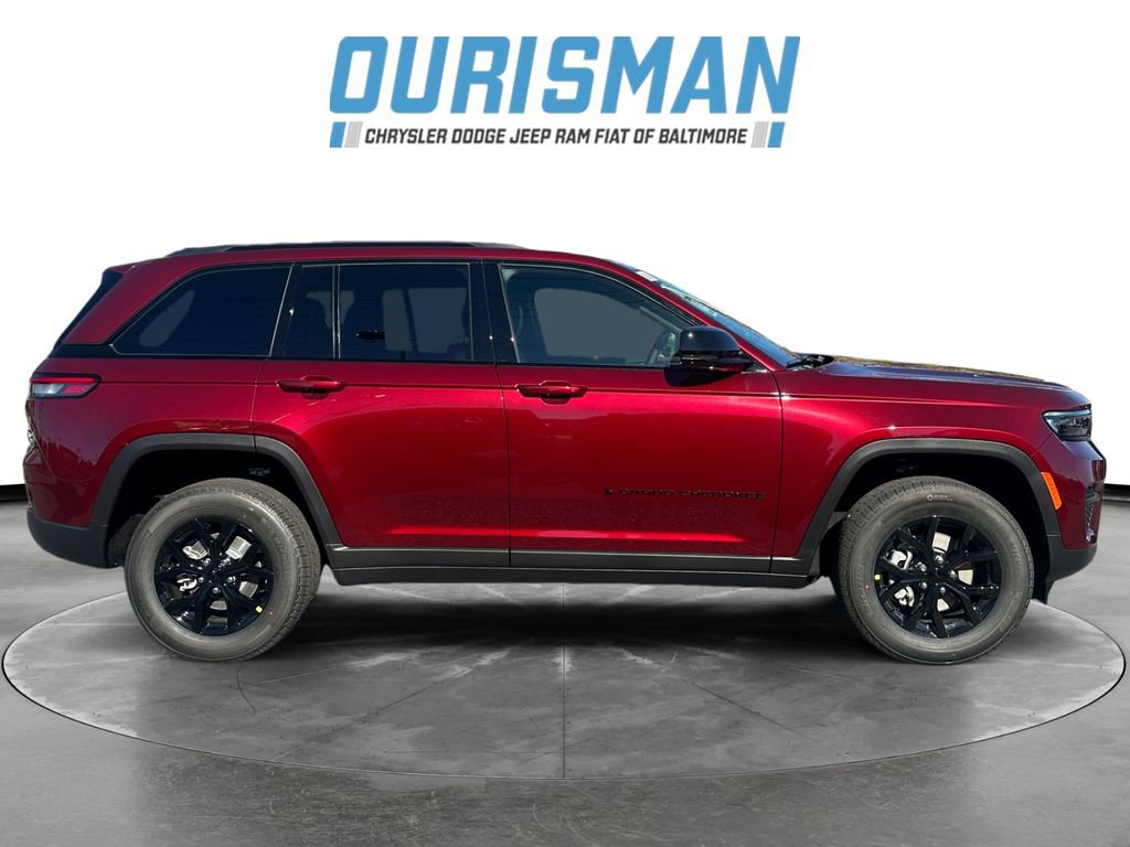 New 2025 Jeep Grand Cherokee Altitude image 7
