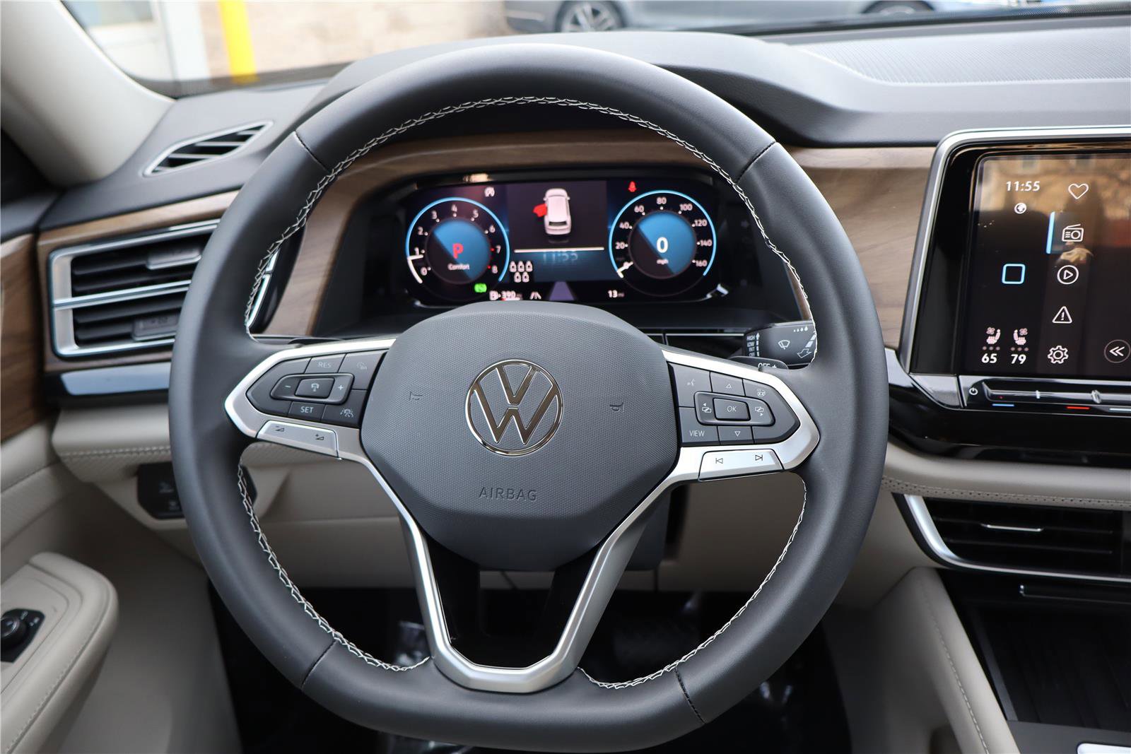 New 2026 Volkswagen Atlas SE image 15