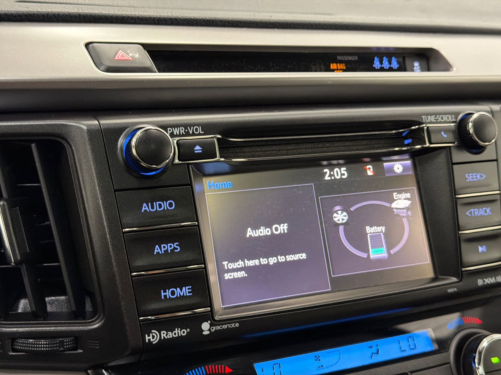 Used 2018 Toyota RAV4 XLE AWD/4WD image 23