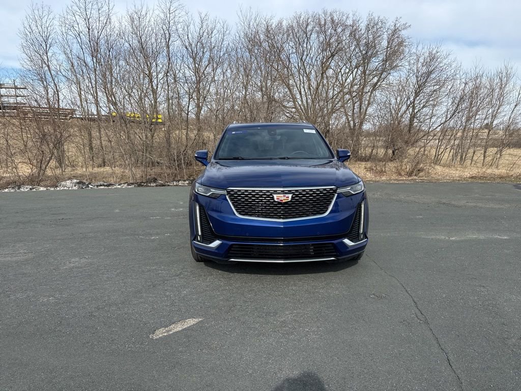 Used 2024 Cadillac XT6 Premium Luxury w/ Technology Package image 2