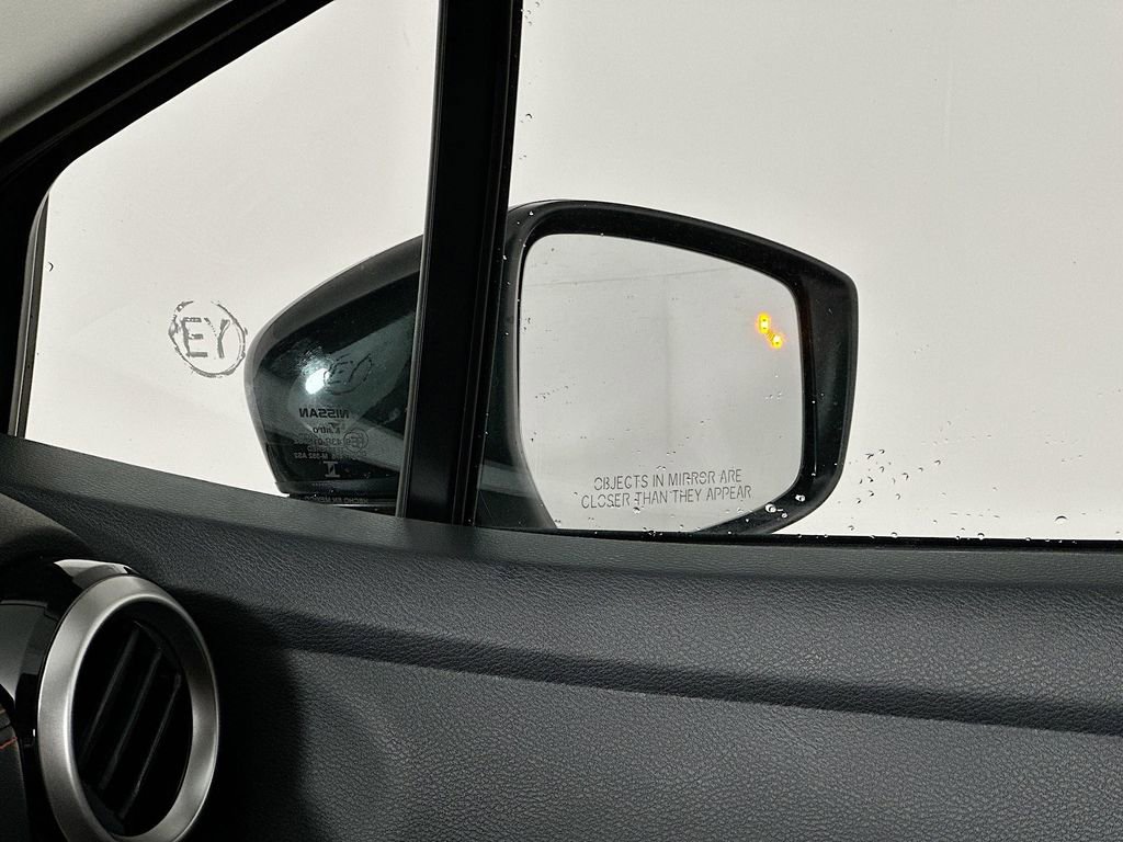 New 2025 Nissan Versa SR w/ Trunk Package image 23