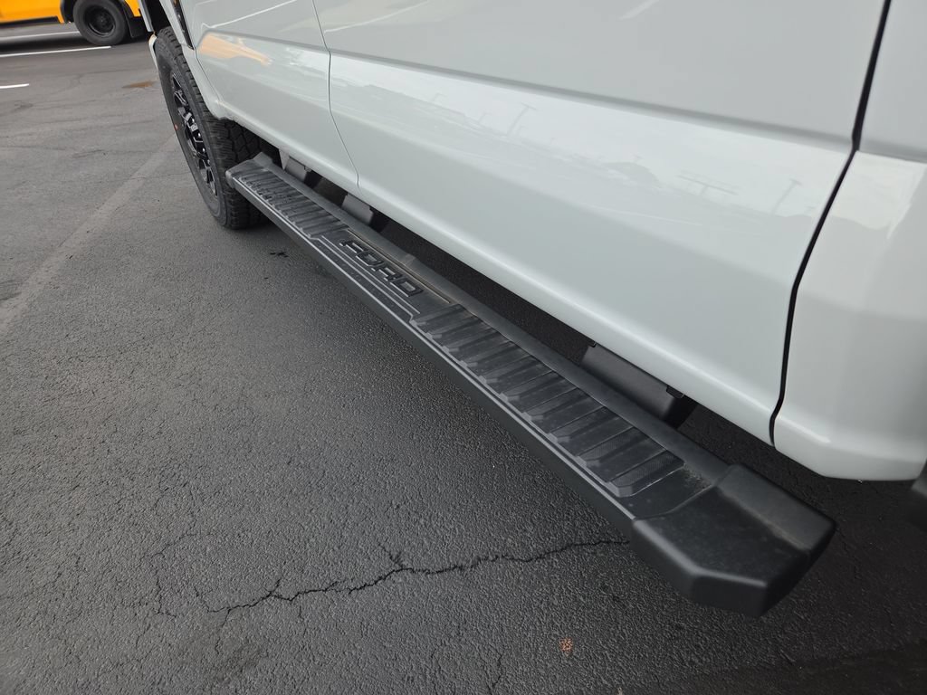 New 2026 Ford F250 XLT w/ XLT Premium Package AWD/4WD image 14