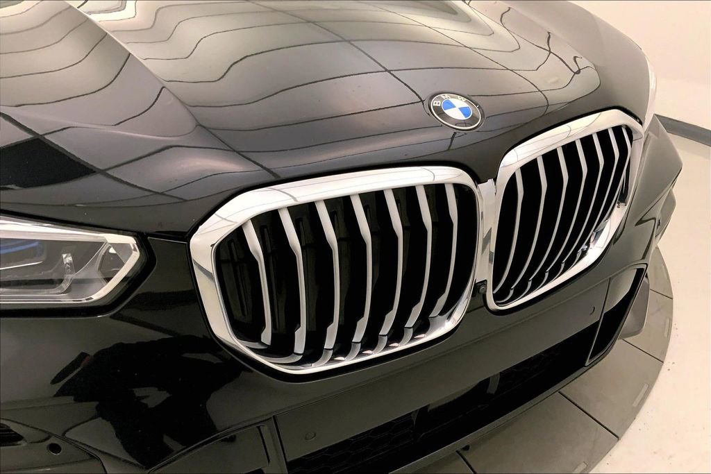 Used 2022 BMW X5 xDrive40i w/ M Sport Package AWD/4WD image 29
